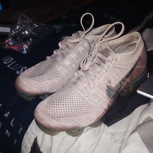 Women's 91/2 Nike air max